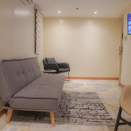 Bel Air Suites Makati Makati City Exterior foto